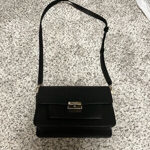 Kate Spade Black and Gold Crossbody Bag with Textured Design